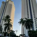 Torres Gemelas - Suite Equipada Con Vista A La Bahia